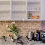 Luxury Living: Smart 2br At Unirii Square * Bucareste
