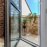 Luxury Living: Smart 2br At Unirii Square * Bucareste