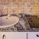 Apartamento Luxury Living: Smart 2br At Unirii Square Bucareste