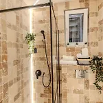 Luxury Living: Smart 2br At Unirii Square * Bucareste
