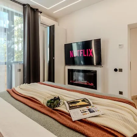 Luxury Living: Smart 2br At Unirii Square * Bucarest