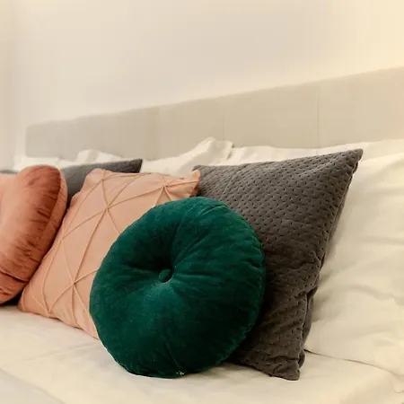 Luxury Living: Smart 2br At Unirii Square * Bucharest