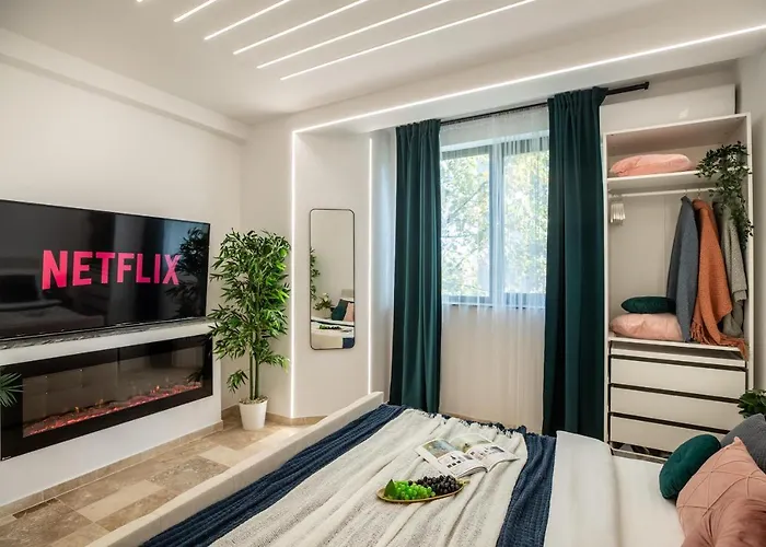 Luxury Living: Smart 2br At Unirii Square Bucharest