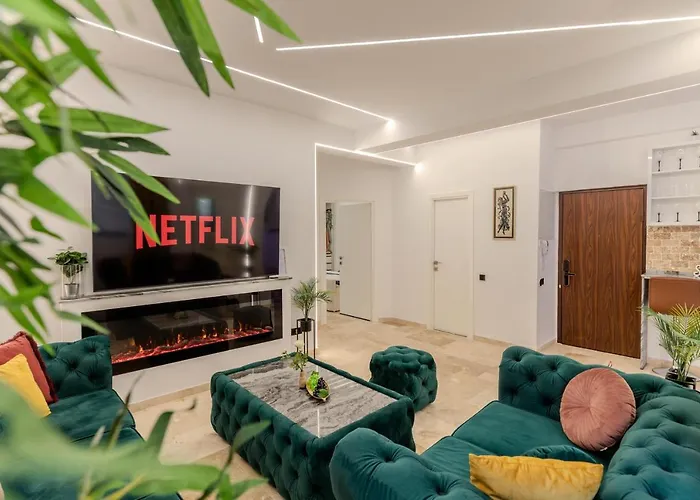 Luxury Living: Smart 2br At Unirii Square