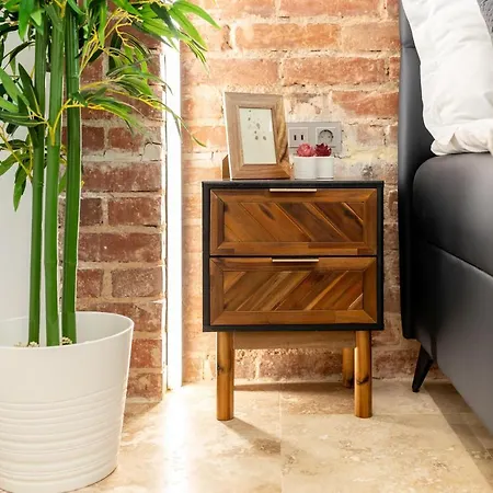 Luxury Living: Smart 2br At Unirii Square *