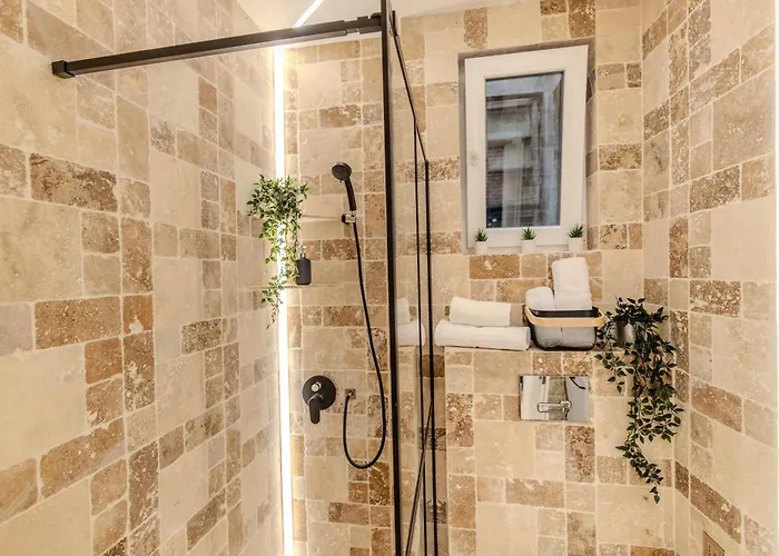 Luxury Living: Smart 2br At Unirii Square * Bukurešť